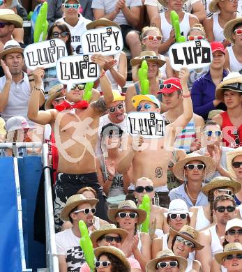 Beachvolleyball Grand Slam. Fans. Klagenfurt, 3.8.2014.
Foto: Kuess

---
pressefotos, pressefotografie, kuess, qs, qspictures, sport, bild, bilder, bilddatenbank