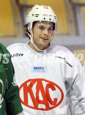 EBEL. Training KAC. Luke Pither. KLagenfurt, am 4.8.2014.
Foto: Kuess
---
pressefotos, pressefotografie, kuess, qs, qspictures, sport, bild, bilder, bilddatenbank