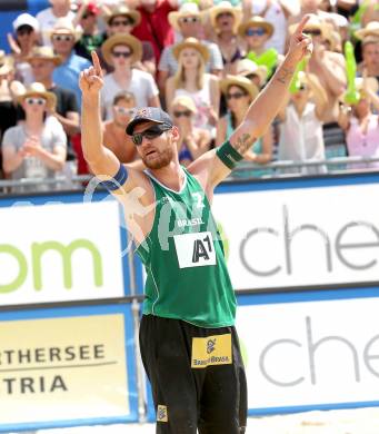 Beachvolleyball Grand Slam. Jubel Bruno Oscar Schmidt (BRA). Klagenfurt, 3.8.2014.
Foto: Kuess

---
pressefotos, pressefotografie, kuess, qs, qspictures, sport, bild, bilder, bilddatenbank