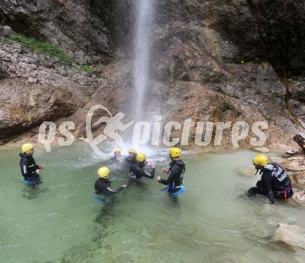 Fussball. Teambuilding. Canyoning. SK Austria Klagenfurt. Soca Tal, 25.7.2014.
Foto: Kuess
---
pressefotos, pressefotografie, kuess, qs, qspictures, sport, bild, bilder, bilddatenbank