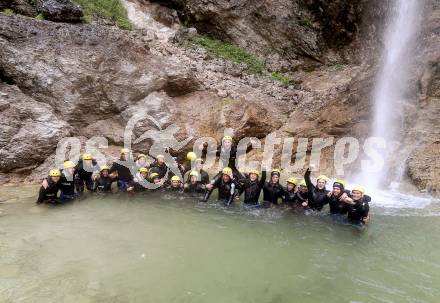 Fussball. Teambuilding. Canyoning. SK Austria Klagenfurt. Soca Tal, 25.7.2014.
Foto: Kuess
---
pressefotos, pressefotografie, kuess, qs, qspictures, sport, bild, bilder, bilddatenbank