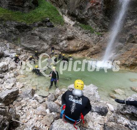 Fussball. Teambuilding. Canyoning. SK Austria Klagenfurt. Soca Tal, 25.7.2014.
Foto: Kuess
---
pressefotos, pressefotografie, kuess, qs, qspictures, sport, bild, bilder, bilddatenbank