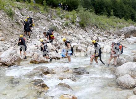 Fussball. Teambuilding. Canyoning. SK Austria Klagenfurt. Soca Tal, 25.7.2014.
Foto: Kuess
---
pressefotos, pressefotografie, kuess, qs, qspictures, sport, bild, bilder, bilddatenbank