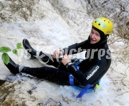 Fussball. Teambuilding. Canyoning. SK Austria Klagenfurt. Ingo Mailaender. Soca Tal, 25.7.2014.
Foto: Kuess
---
pressefotos, pressefotografie, kuess, qs, qspictures, sport, bild, bilder, bilddatenbank