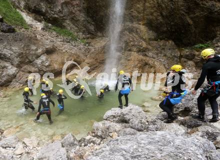 Fussball. Teambuilding. Canyoning. SK Austria Klagenfurt. Soca Tal, 25.7.2014.
Foto: Kuess
---
pressefotos, pressefotografie, kuess, qs, qspictures, sport, bild, bilder, bilddatenbank