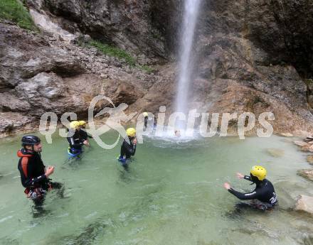 Fussball. Teambuilding. Canyoning. SK Austria Klagenfurt. Soca Tal, 25.7.2014.
Foto: Kuess
---
pressefotos, pressefotografie, kuess, qs, qspictures, sport, bild, bilder, bilddatenbank