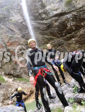 Fussball. Teambuilding. Canyoning. SK Austria Klagenfurt. Manfred Bender. Soca Tal, 25.7.2014.
Foto: Kuess
---
pressefotos, pressefotografie, kuess, qs, qspictures, sport, bild, bilder, bilddatenbank