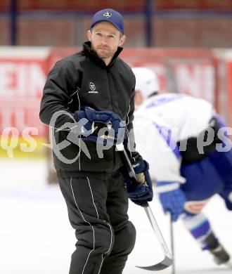 EBEL Eishockey Bundesliga. Training VSV.  Tormanntrainer Markus Kerschbaumer. Villach, am 8.8.2014.
Foto: Kuess
---
pressefotos, pressefotografie, kuess, qs, qspictures, sport, bild, bilder, bilddatenbank