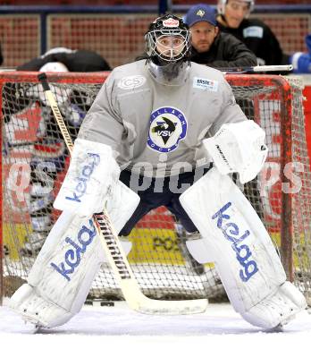 EBEL Eishockey Bundesliga. Training VSV. Thomas Hoeneckl, Tormanntrainer Markus Kerschbaumer. Villach, am 8.8.2014.
Foto: Kuess
---
pressefotos, pressefotografie, kuess, qs, qspictures, sport, bild, bilder, bilddatenbank