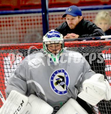 EBEL Eishockey Bundesliga. Training VSV. Thomas Hoeneckl, Tormanntrainer Markus Kerschbaumer. Villach, am 8.8.2014.
Foto: Kuess
---
pressefotos, pressefotografie, kuess, qs, qspictures, sport, bild, bilder, bilddatenbank