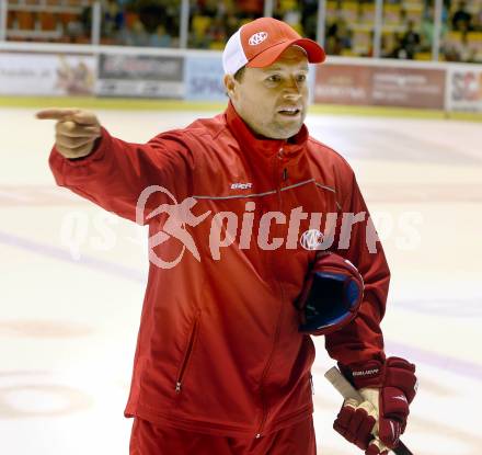 EBEL. Eishockey Bundesliga. Schautraining. Autogrammstunde.   Trainer Martin Stloukal. Klagenfurt, 13.8.2014.
Foto: Kuess
---
pressefotos, pressefotografie, kuess, qs, qspictures, sport, bild, bilder, bilddatenbank