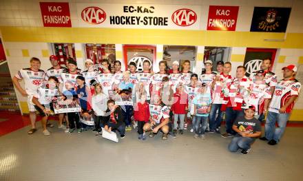 EBEL. Eishockey Bundesliga. Schautraining. Autogrammstunde.   . Klagenfurt, 13.8.2014.
Foto: Kuess
---
pressefotos, pressefotografie, kuess, qs, qspictures, sport, bild, bilder, bilddatenbank