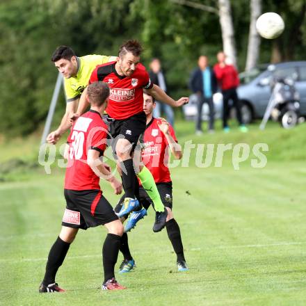 Fussball. Kaerntner Liga. Maria Saal gegen Koettmannsdorf. Roland Krenn (Maria Saal), Stephan BÃ¼rgler (Koettmannsdorf). Maria Saal, 16.8.2014.
Foto: Kuess
---
pressefotos, pressefotografie, kuess, qs, qspictures, sport, bild, bilder, bilddatenbank