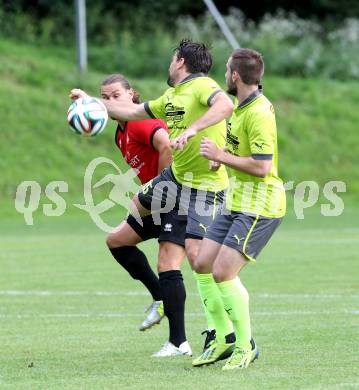 Fussball. Kaerntner Liga. Maria Saal gegen Koettmannsdorf. Hannes Christian Pickl (Maria Saal), Christian Sablatnig (Koettmannsdorf). Maria Saal, 16.8.2014.
Foto: Kuess
---
pressefotos, pressefotografie, kuess, qs, qspictures, sport, bild, bilder, bilddatenbank