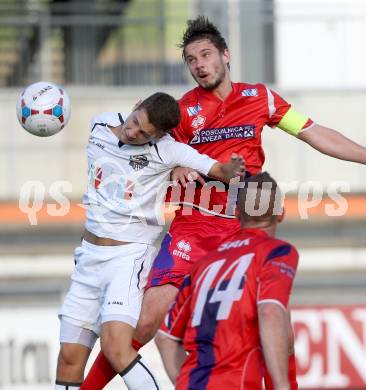 Fussball Regionalliga. RZ Pellets WAC Amateure gegen SAK. Bastian Rupp, (WAC), Patrick Lausegger (SAK). Wolfsberg, 17.8.2014.
Foto: Kuess
---
pressefotos, pressefotografie, kuess, qs, qspictures, sport, bild, bilder, bilddatenbank