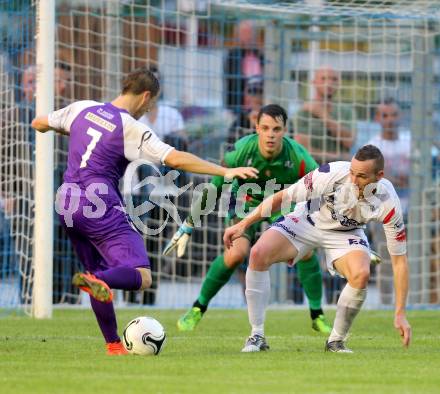 Fussball Regionalliga. SAK gegen SK Auustria Klagenfurt. Aleksandar Kocic, Marcel Reichmann,  (SAK), Fabian Miesenboeck (Austria Klagenfurt). Welzenegg, am 22.8.2014.
Foto: Kuess
---
pressefotos, pressefotografie, kuess, qs, qspictures, sport, bild, bilder, bilddatenbank