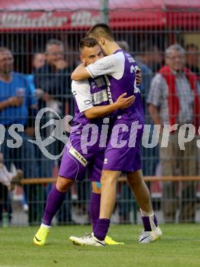 Fussball Regionalliga. SAK gegen SK Auustria Klagenfurt. Torjubel Patrik Eler, Vedran Vinko (Austria Klagenfurt). Welzenegg, am 22.8.2014.
Foto: Kuess
---
pressefotos, pressefotografie, kuess, qs, qspictures, sport, bild, bilder, bilddatenbank