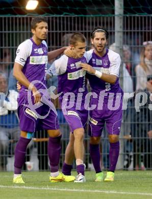 Fussball Regionalliga. SAK gegen SK Auustria Klagenfurt. Torjubel Patrik Eler,  Sandro Zakany, Marko Dusak (Austria Klagenfurt). Welzenegg, am 22.8.2014.
Foto: Kuess
---
pressefotos, pressefotografie, kuess, qs, qspictures, sport, bild, bilder, bilddatenbank