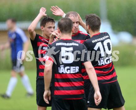 Fussball 2. KLasse D. Tainach gegen St. Paul. Torjubel St. Paul. Tainach, am 23.8.2014.
Foto: Kuess
---
pressefotos, pressefotografie, kuess, qs, qspictures, sport, bild, bilder, bilddatenbank