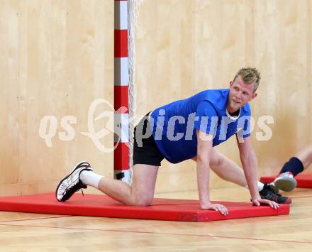 Volleyball. Training. Aich/Dob. WOHLFAHRTSTAETTER Peter. Bleiburg, 18.8.2014.
Foto: Kuess
---
pressefotos, pressefotografie, kuess, qs, qspictures, sport, bild, bilder, bilddatenbank