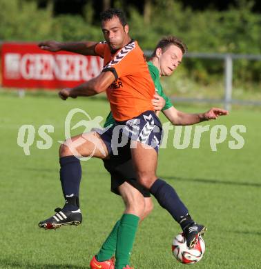 Fussball 2. KLasse C. Oberglan gegen St. Urban. Johannes Petscharnig, (Oberglan), Thomas Scheiber  (St. Urban). Oberglan, am 16.8.2014.
Foto: Kuess
---
pressefotos, pressefotografie, kuess, qs, qspictures, sport, bild, bilder, bilddatenbank