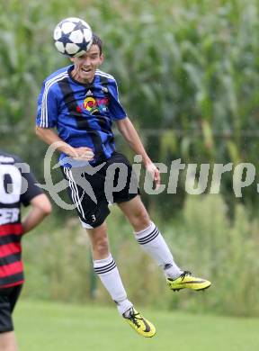 Fussball 2. KLasse D. Tainach gegen St. Paul. Florian Viertlmayr (Tainach). Tainach, am 23.8.2014.
Foto: Kuess
---
pressefotos, pressefotografie, kuess, qs, qspictures, sport, bild, bilder, bilddatenbank