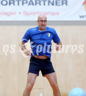 Volleyball. Aich/Dob. Training. Trainer Bogdan KOTNIK Bleiburg, 18.8.2014.
Foto: Kuess
---
pressefotos, pressefotografie, kuess, qs, qspictures, sport, bild, bilder, bilddatenbank