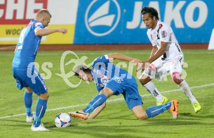 Fussball Bundesliga. RZ Pellets WAC gegen SC Wiener Neustadt. Stephan Palla,  (WAC), Mario Ebenhofer (SC Wiener Neustadt). Wolfsberg, am 30.8.2014.
Foto: Kuess

---
pressefotos, pressefotografie, kuess, qs, qspictures, sport, bild, bilder, bilddatenbank