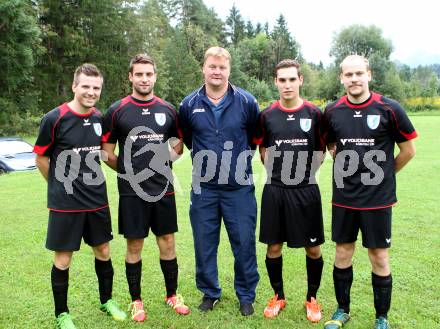 Fussball. 1. Klasse D1.  St. Margareten/Ros. Markus Lausegger, Michael Martin Lipitz, Trainer Christian Anton Fellner, Thomas Kogler, Andreas Krainz. Ferlach, 31.8.2014.
Foto: Kuess
---
pressefotos, pressefotografie, kuess, qs, qspictures, sport, bild, bilder, bilddatenbank