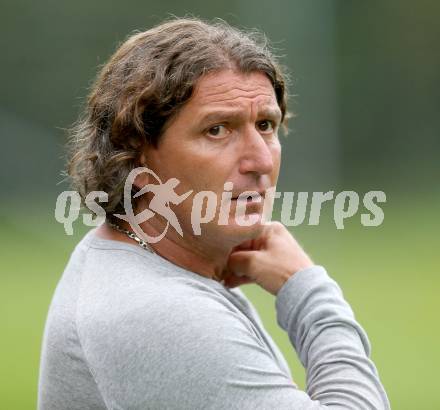 Fussball 1. KLasse C1.  Sirnitz gegen Eberstein. Trainer Aco Obradovic (Eberstein). Sirnitz, am 30.8.2014.
Foto: Kuess
---
pressefotos, pressefotografie, kuess, qs, qspictures, sport, bild, bilder, bilddatenbank