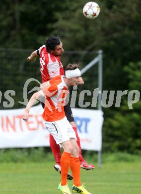 Fussball 1. KLasse C1.  Sirnitz gegen Eberstein. Herbert Ebner, (Sirnitz), Milan Radonjic  (Eberstein). Sirnitz, am 30.8.2014.
Foto: Kuess
---
pressefotos, pressefotografie, kuess, qs, qspictures, sport, bild, bilder, bilddatenbank