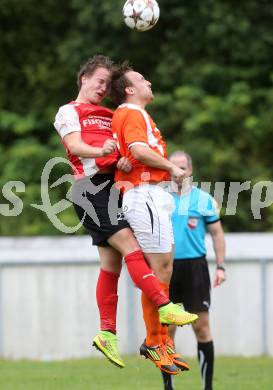 Fussball 1. KLasse C1.  Sirnitz gegen Eberstein. Marco Huber, (Sirnitz), Dominic Schriefl  (Eberstein). Sirnitz, am 30.8.2014.
Foto: Kuess
---
pressefotos, pressefotografie, kuess, qs, qspictures, sport, bild, bilder, bilddatenbank