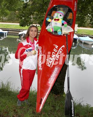 Wildwassersport. Canadier C1. Empfang Jugendolympiasiegerin Nadine Weratschnig. Nadine Weratschnig. Klagenfurt, am 1.9.2014.
Foto: Kuess
---
pressefotos, pressefotografie, kuess, qs, qspictures, sport, bild, bilder, bilddatenbank