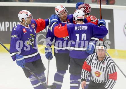 Eishockey. Champions Hockey League VSV gegen Briancon Diables Rouges. Torjubel Francois Fortier #15, Marc Santorelli #11, Brock McBride #10, Cole Jarrett #2 (VSV). Villach, 4.9.2014.
Foto: Kuess 
---
pressefotos, pressefotografie, kuess, qs, qspictures, sport, bild, bilder, bilddatenbank