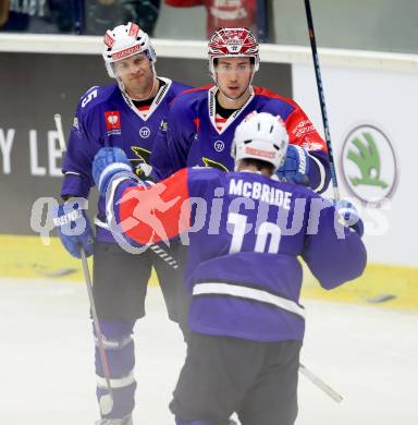 Eishockey. Champions Hockey League VSV gegen Briancon Diables Rouges. Torjubel Francois Fortier #15, Marc Santorelli #11, Brock McBride #10 (VSV). Villach, 4.9.2014.
Foto: Kuess 
---
pressefotos, pressefotografie, kuess, qs, qspictures, sport, bild, bilder, bilddatenbank