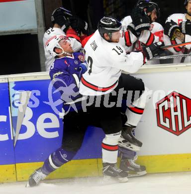 Eishockey. Champions Hockey League VSV gegen Briancon Diables Rouges. John Lammers #13,  (VSV), Pierre Antoine Devin #19 (Briancon). Villach, 4.9.2014.
Foto: Kuess 
---
pressefotos, pressefotografie, kuess, qs, qspictures, sport, bild, bilder, bilddatenbank