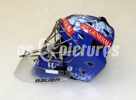 EBEL. Eishockey Bundesliga. Mannschaftsfototermin VSV.  Eishockeyhelm. Villach, am 5.9.2014.
Foto: Kuess
---
pressefotos, pressefotografie, kuess, qs, qspictures, sport, bild, bilder, bilddatenbank