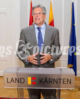 Schwimmen. Lisa Zaiser, Ehrung durch Landeshauptmann Peter Kaiser. Peter Kaiser. Klagenfurt, am 5.9.2014.
Foto: Kuess
---
pressefotos, pressefotografie, kuess, qs, qspictures, sport, bild, bilder, bilddatenbank