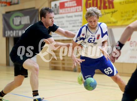 Handball Bundesliga. SC Ferlach gegen HSG Holding Graz. Miha Tomsic, (Ferlach), Matej Hartman  (Graz). Ferlach, 6.9.2014.
Foto: Kuess
---
pressefotos, pressefotografie, kuess, qs, qspictures, sport, bild, bilder, bilddatenbank