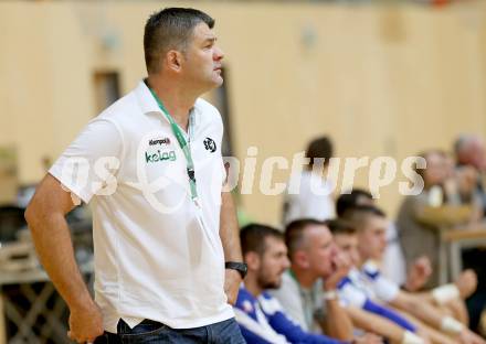 Handball Bundesliga. SC Ferlach gegen HSG Holding Graz. Trainer Gregor Cvijic (Ferlach). Ferlach, 6.9.2014.
Foto: Kuess
---
pressefotos, pressefotografie, kuess, qs, qspictures, sport, bild, bilder, bilddatenbank