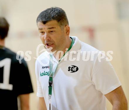 Handball Bundesliga. SC Ferlach gegen HSG Holding Graz. Trainer Gregor Cvijic (Ferlach). Ferlach, 6.9.2014.
Foto: Kuess
---
pressefotos, pressefotografie, kuess, qs, qspictures, sport, bild, bilder, bilddatenbank