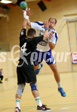 Handball Bundesliga. SC Ferlach gegen HSG Holding Graz. Leopold Wagner, (Ferlach), Alen Melnjak (Graz). Ferlach, 6.9.2014.
Foto: Kuess
---
pressefotos, pressefotografie, kuess, qs, qspictures, sport, bild, bilder, bilddatenbank