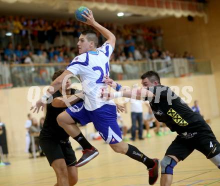 Handball Bundesliga. SC Ferlach gegen HSG Holding Graz. Mladan Jovanovic, (Ferlach), Alen Melnjak (Graz). Ferlach, 6.9.2014.
Foto: Kuess
---
pressefotos, pressefotografie, kuess, qs, qspictures, sport, bild, bilder, bilddatenbank