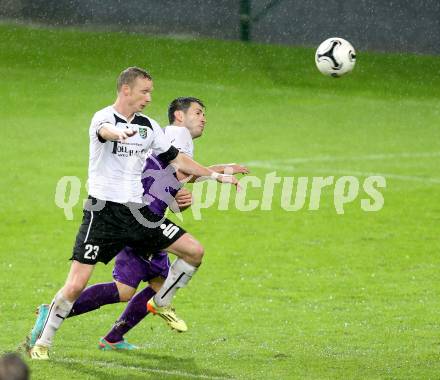 Fussball Regionalliga. SK Austria Klagenfurt gegen SC Sparkasse Weiz. Mirnes Becirovic,  (Klagenfurt), Patrick Durlacher (Weiz). Klagenfurt, 12.9.2014.
Foto: Kuess
---
pressefotos, pressefotografie, kuess, qs, qspictures, sport, bild, bilder, bilddatenbank