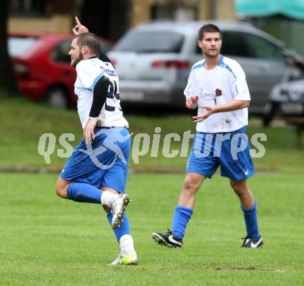 Fussball 1. Klasse C2. HSV gegen Krumpendorf. Torjubel Heinz Robert Worsch (HSV). Lendorf, am 13.9.2014.
Foto: Kuess
---
pressefotos, pressefotografie, kuess, qs, qspictures, sport, bild, bilder, bilddatenbank