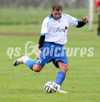 Fussball 1. Klasse C2. HSV gegen Krumpendorf. Heinz Robert Worsch (HSV). Lendorf, am 13.9.2014.
Foto: Kuess
---
pressefotos, pressefotografie, kuess, qs, qspictures, sport, bild, bilder, bilddatenbank