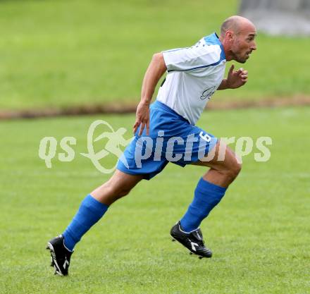 Fussball 1. Klasse C2. HSV gegen Krumpendorf. Markus Huber  (HSV). Lendorf, am 13.9.2014.
Foto: Kuess
---
pressefotos, pressefotografie, kuess, qs, qspictures, sport, bild, bilder, bilddatenbank