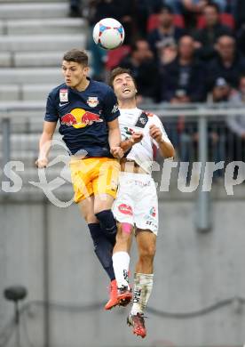 Fussball Bundesliga. RZ Pellets WAC gegen FC Red Bull Salzburg. Joachim Standfest,  (WAC), Marcel Sabitzer (Salzburg). Klagenfurt, am 14.9.2014.
Foto: Kuess

---
pressefotos, pressefotografie, kuess, qs, qspictures, sport, bild, bilder, bilddatenbank