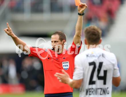 Fussball Bundesliga. RZ Pellets WAC gegen FC Red Bull Salzburg. Schiedsrichter Harald Lechner, rote Karte fuer Christopher Wernitznig (WAC). Klagenfurt, am 14.9.2014.
Foto: Kuess

---
pressefotos, pressefotografie, kuess, qs, qspictures, sport, bild, bilder, bilddatenbank