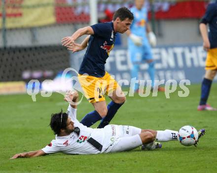 Fussball Bundesliga. RZ Pellets WAC gegen FC Red Bull Salzburg. Jacobo Ynclan Maria Pajares,  (WAC), Christoph Leitgeb (Salzburg). Klagenfurt, am 14.9.2014.
Foto: Kuess

---
pressefotos, pressefotografie, kuess, qs, qspictures, sport, bild, bilder, bilddatenbank